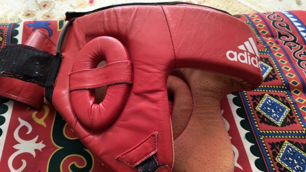 Шлем  боксерский