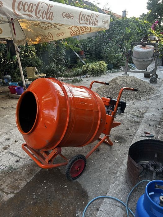 Betoniera pe benzina 500litri - motor 170cc - pret negociabil