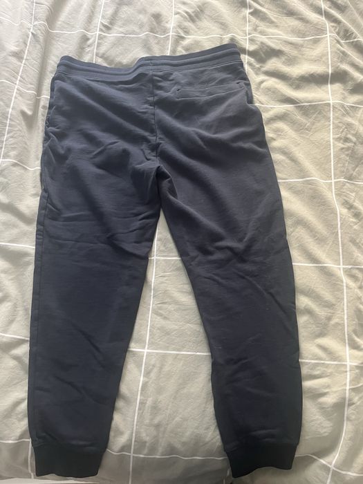 Анцуг Hugo Boss тъмносин