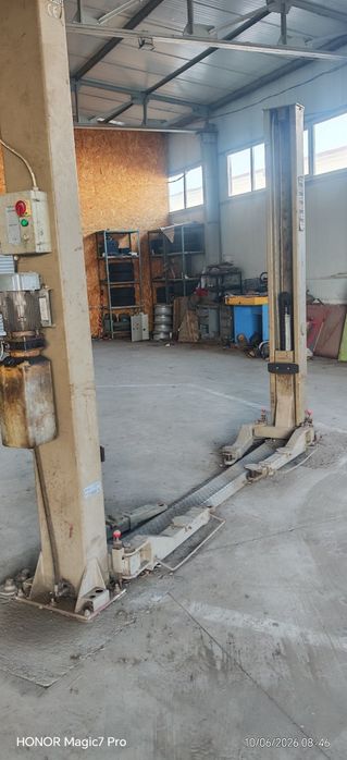 Vând Elevator 4 tone