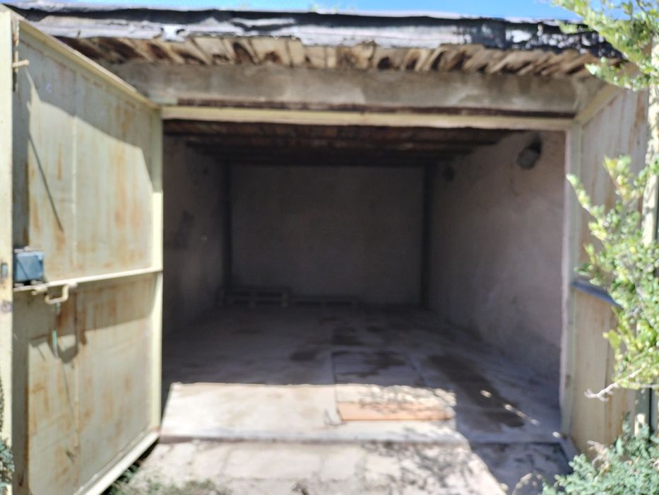 Гараж в обществе Бытовик