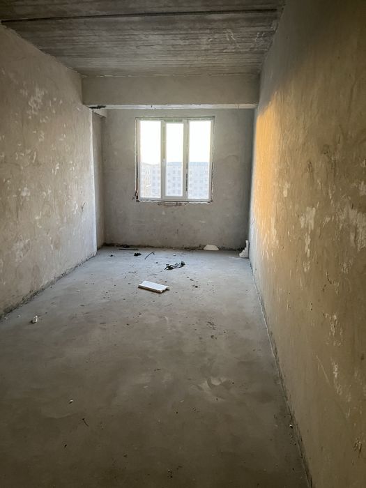 shaxar markazidan 1 xonali  kavartira 7-qavatdan 56m2