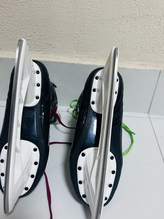 Коньки Bauer XLS