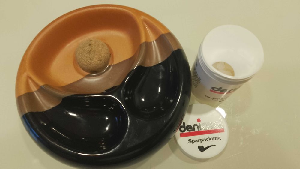 Scrumieră eleganta din ceramica fina, pt. pipe + CADOU