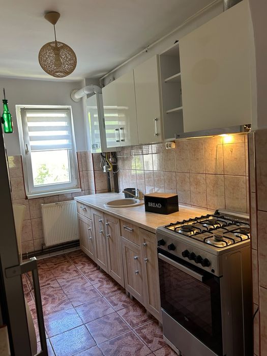 Inchiriez Apartament 2 camere  str Rahovei