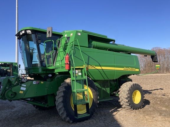 В продаже комбайны Джон дир ( John Deere )