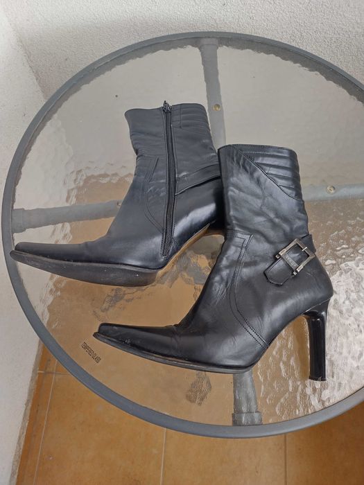 Боти от естествена кожа VERSIS на символична цена