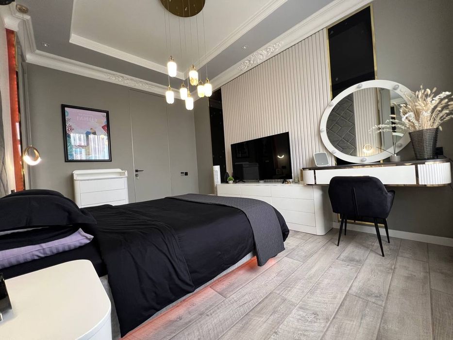 Срочно сдаётся 3х ком квартира в центре