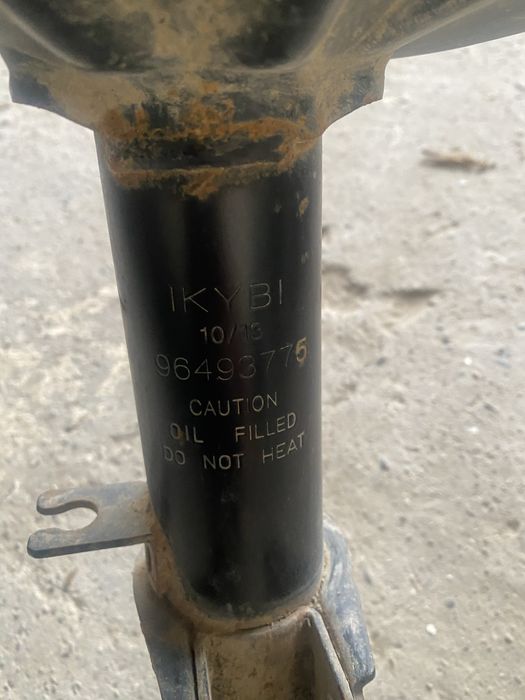 Передний амортизатор epika