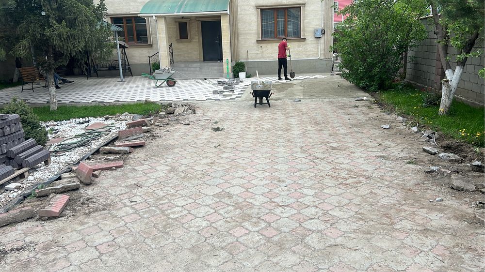 Уклатка брусчатки