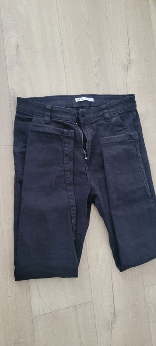 Blugi negri ZARA slim fit, marime: 42 (Eur)