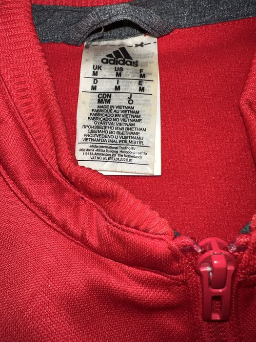 Горнище Манчестър Юнайтед