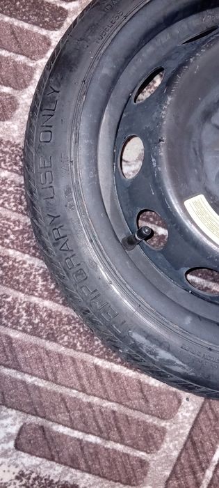 Резервна гума патерица хюндай