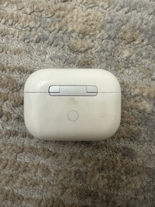 Airpods pro 1 версия оригинал