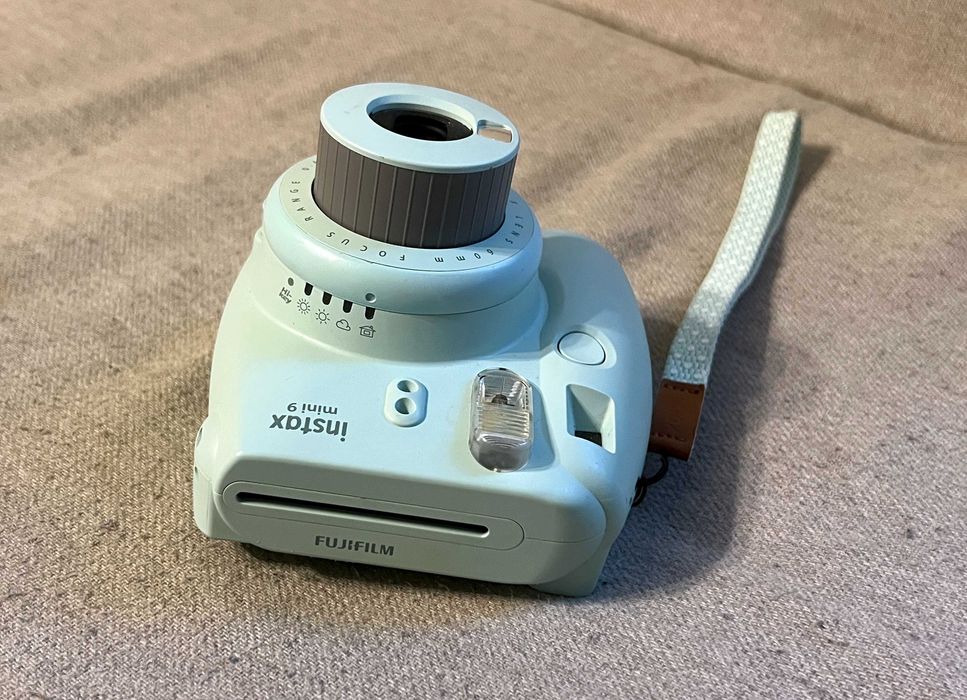 Fujifilm Instax Mini 9 aparat instant defect pentru piese