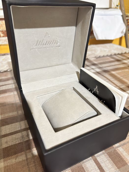 Vand  cutie ceas Atlantic Swiss 1888