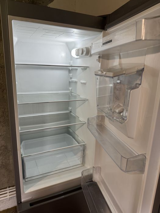 Combină frigorifică Heinner 260l