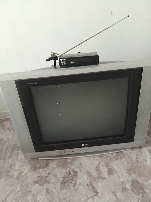 Телевизор цветной