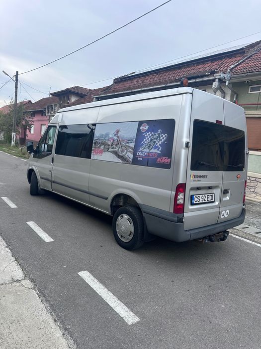 Ford transit 8+1 2010