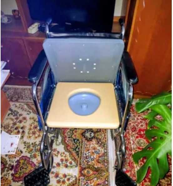 Vând   căruț-scaun rulant nou pentu p/dezabilități cu VICEU incilus