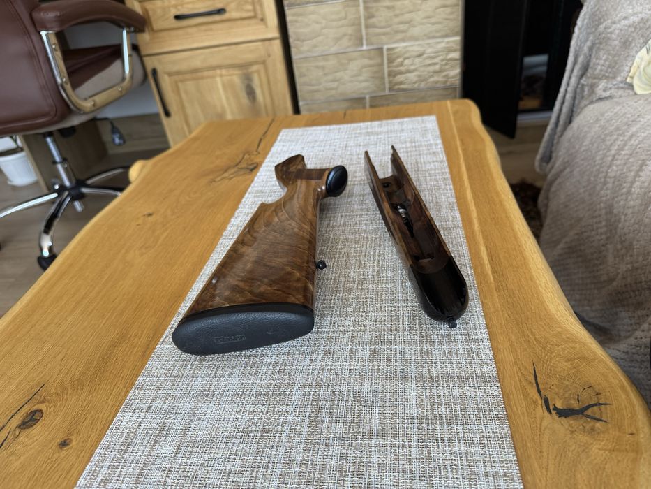 Приклад за blaser r8