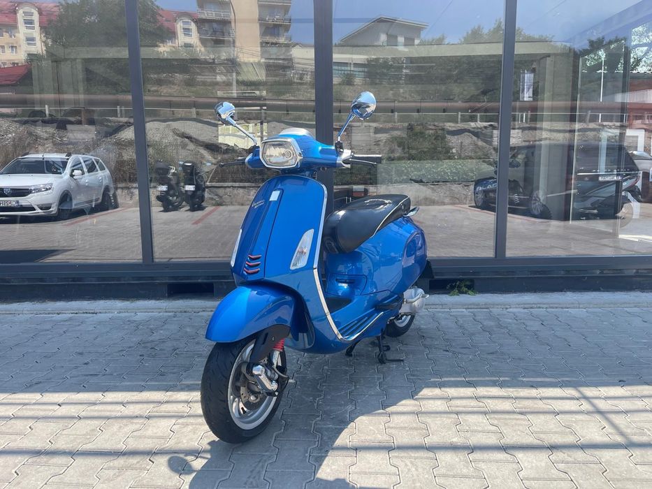 Vespa Sprint - 49 cc - Transport Gratuit - Garantie -