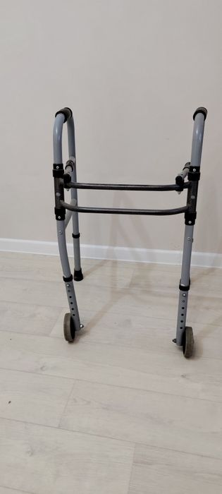 Ходунки для пожилых