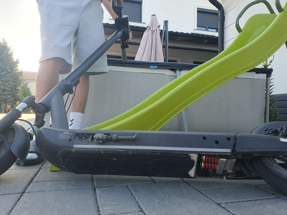 Vând trotineta electrica MYRIA Titan