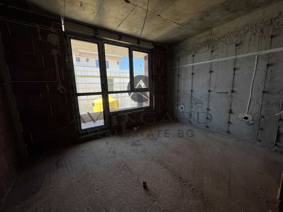 Продава се Тристаен апартамент в Пловдив, Остромила - 96 кв.м за 1296 €/кв.м - Снимка #3