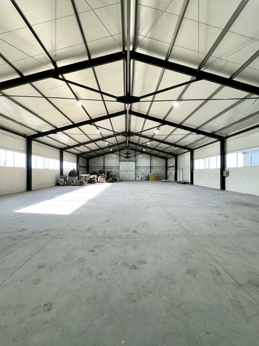 Inchiriez hala industriala NOUA cu acces Tir 750mp BUZAU Transilvaniei