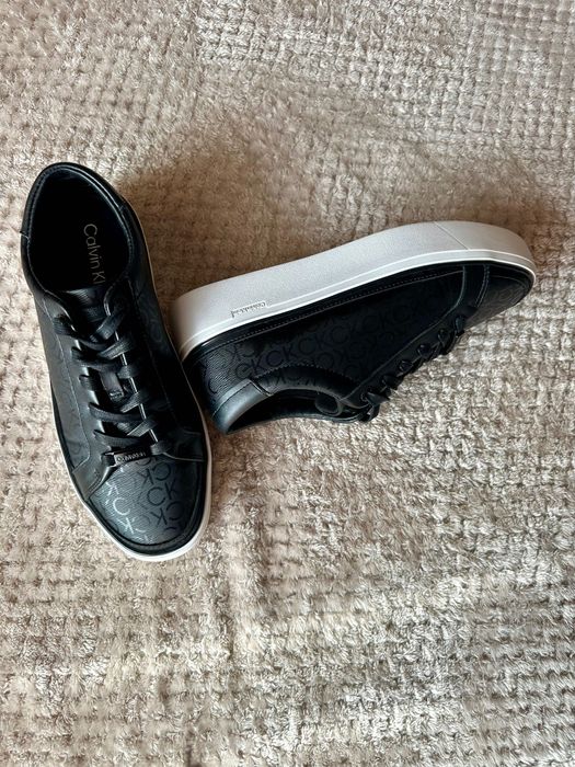 Calvin Klein сникърси