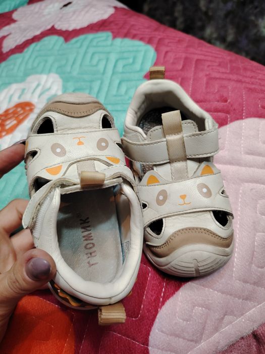 Макасины, сандали