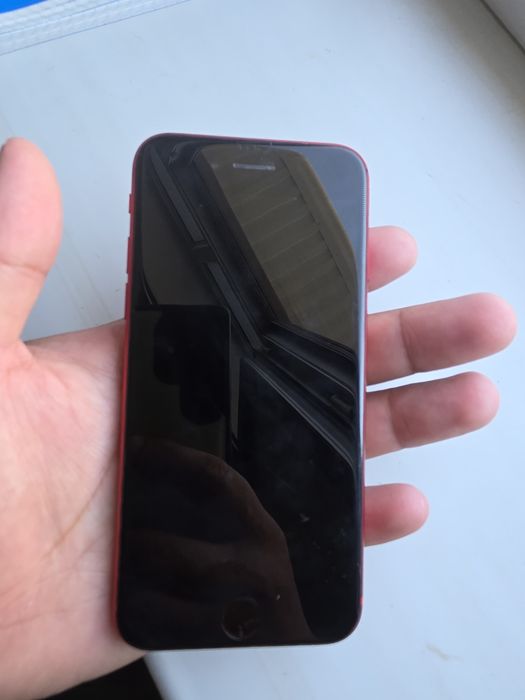 Iphone se срочно сатылады