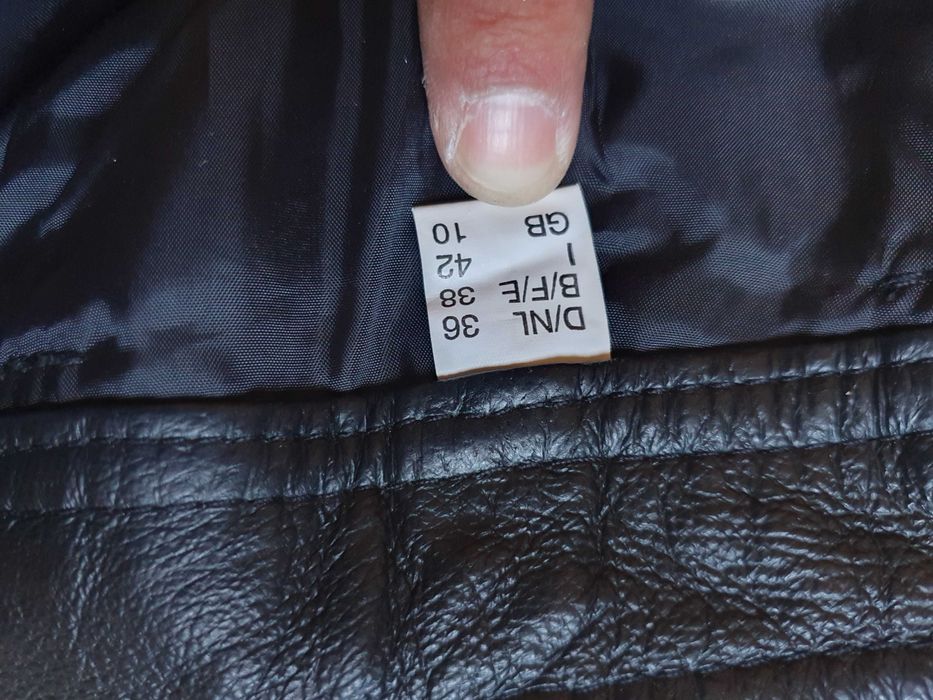 Pantaloni de piele - Marimea D/NL 36 (Talie 67 cm)