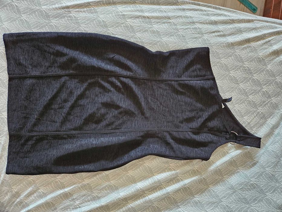 Асиметрична рокля H&M