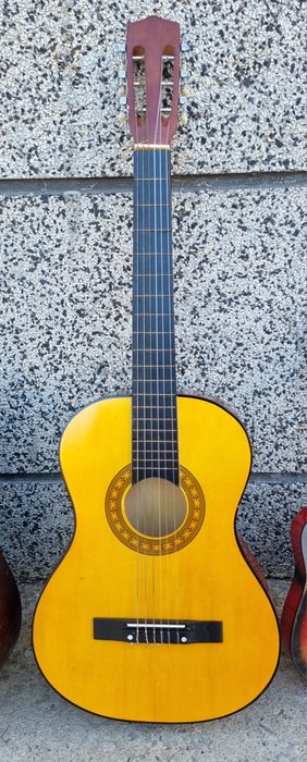 Китари с калъфи/запазени/