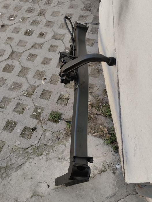 Оригинален теглич за Ауди А6 Алрод