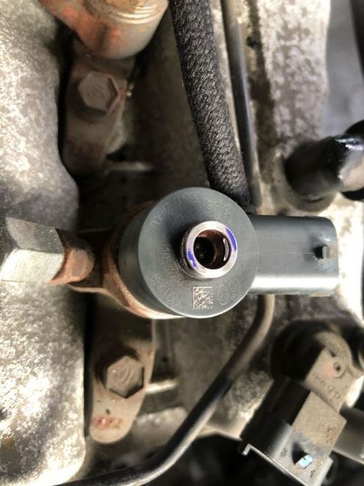 injector 1.6 crdi  d4fb dupa 2011 hyundai ix20 i30 elantra accent 4 kia cee'd cerato soul venga