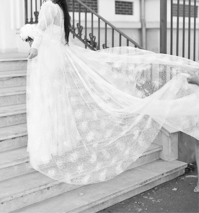 Rochie de mireasa cusuta manual Eva Lendel, model Savanna, marimea 36