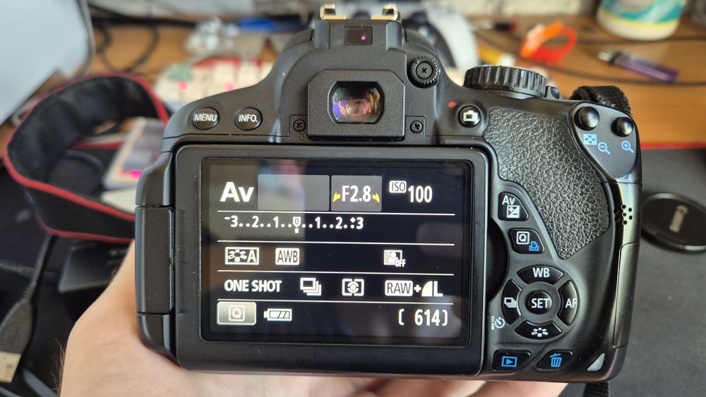 Фотоаппарат Canon 650D