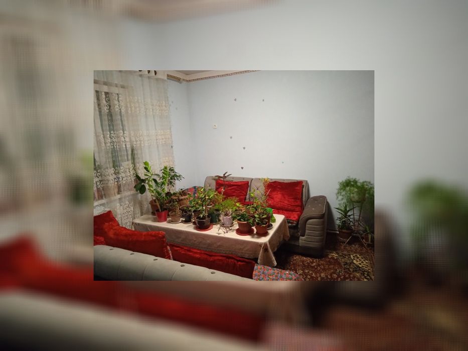 Фаргона шахар, аэропорт коттедж,ховли сотилади. 2сотикли коттедж