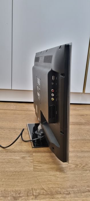 Продам LED телевизор BBK 22" с DVD-приводом (Full HD)