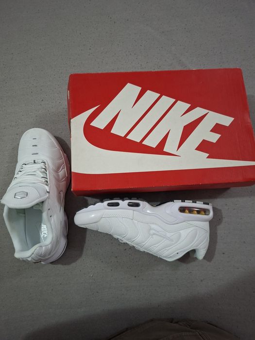 Nike tn alb,white marime 41 nike air