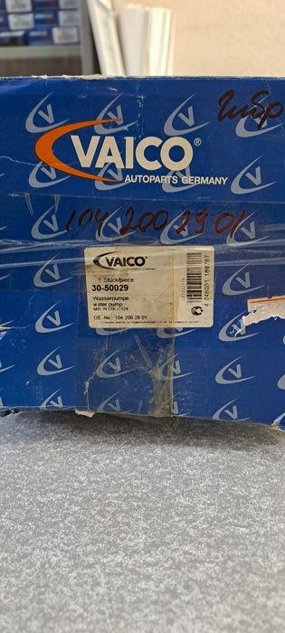 Помпа Mercedes M104 гибрид