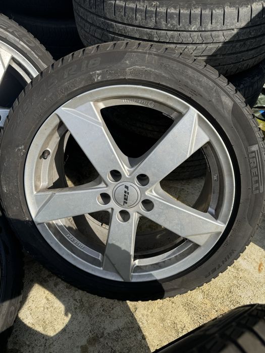 Anvelope iarna 245 45 18,jante aliaj VW Passat,Skoda Superb