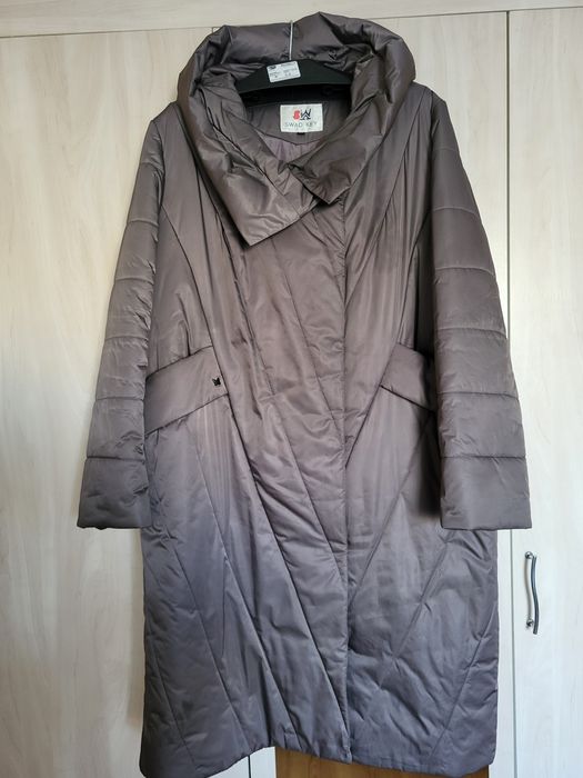 Демесезонный женский пуховик