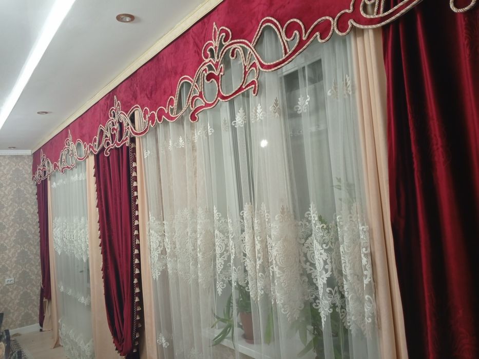 Шторы для зала б/у