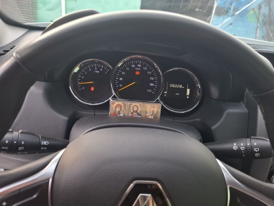 Продам рено дастер