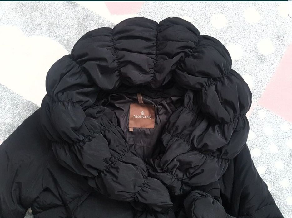 Geaca puf Moncler marime 3 (M-L)