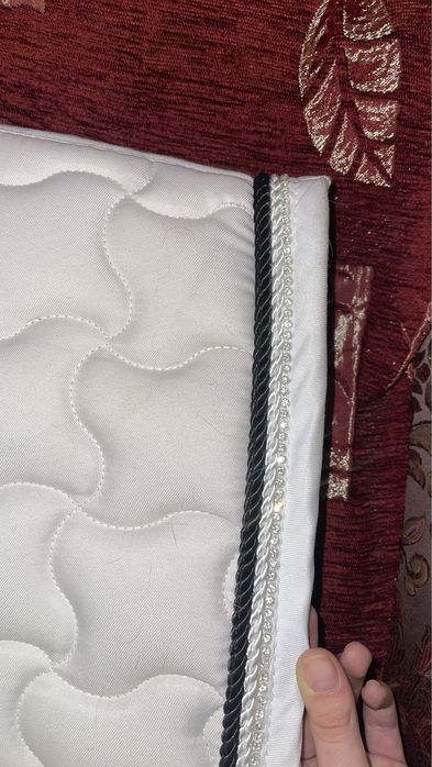 Вальтрап для лошади.